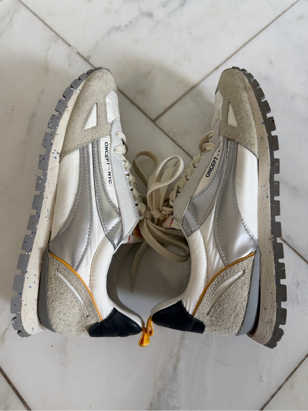 Oncept NYC Toronto Sneakers Men’s 9 Women’s 10.5-11 suede & fabric silver white - Picture 13 of 15